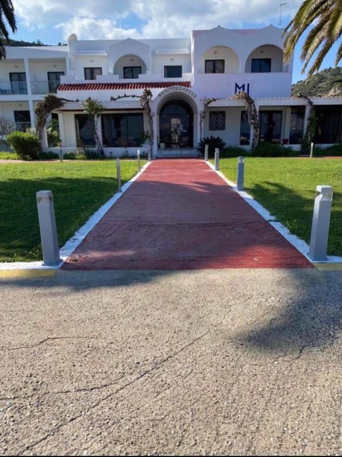كارباثوس Mediterranean Hotel المظهر الخارجي الصورة