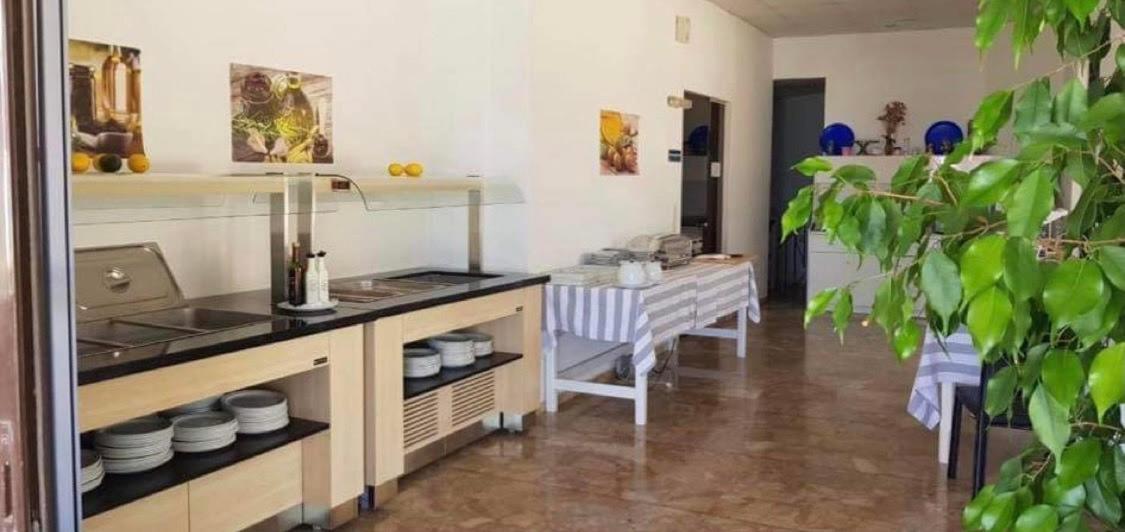 كارباثوس Mediterranean Hotel المظهر الخارجي الصورة